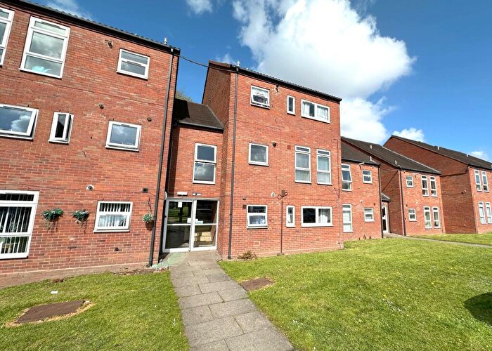 2 Bedroom Flat For Sale In Wolston Close, Shirley, B90