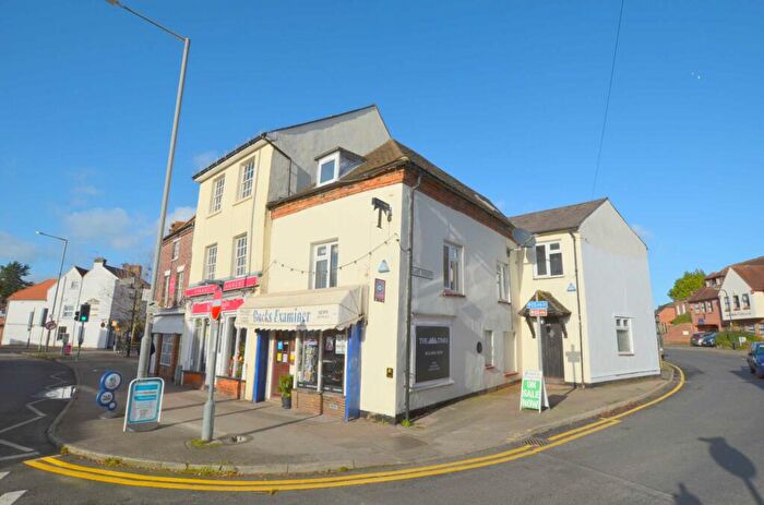 Studio To Rent In East Street, Chesham, HP5