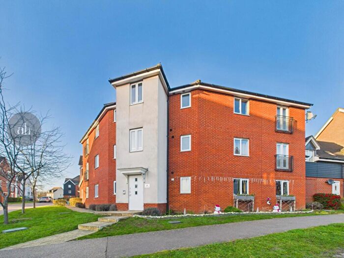 2 Bedroom Flat For Sale In Phoenix Way, Stowmarket, IP14