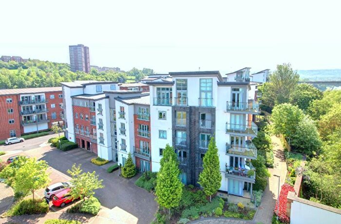 2 Bedroom Apartment To Rent In Midlothian Court, Worsdell Drive, Gateshead Central, Gateshead, NE8