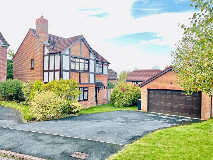 4 Bedroom Detached House For Sale In Waverton Close, Kingsmead, Northwich, CW9