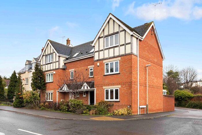 4 Bedroom Town House For Sale In London Road, Charlton Kings, Cheltenham, GL52