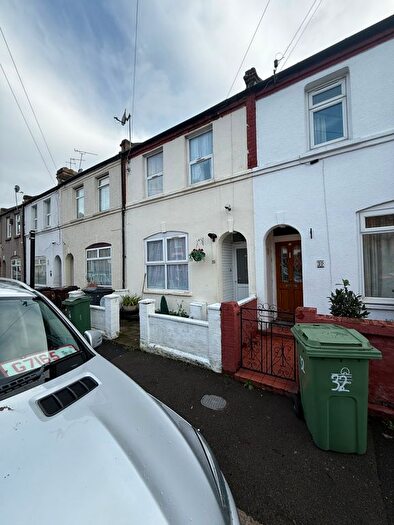 4 Bedroom Terraced House To Rent In Coopers Lane, Leyton, E10