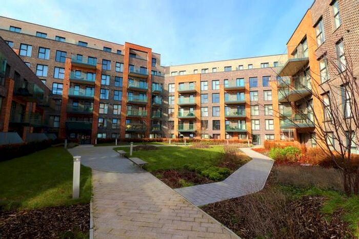 2 Bedroom Flat To Rent In William Mundy Way, Dartford, DA1
