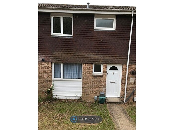 5 Bedroom Terraced House To Rent In Park Barn Drive, Guildford, GU2