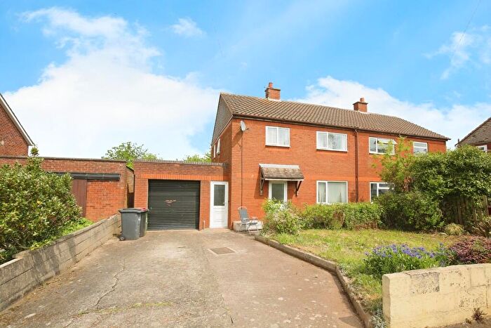 3 Bedroom Semi-Detached House For Sale In Meadow Road, Hurley, CV9