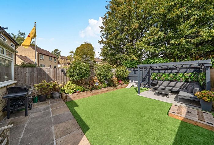 3 Bedroom End Terrace House For Sale In Langdon Road, Bath, Somerset, BA2