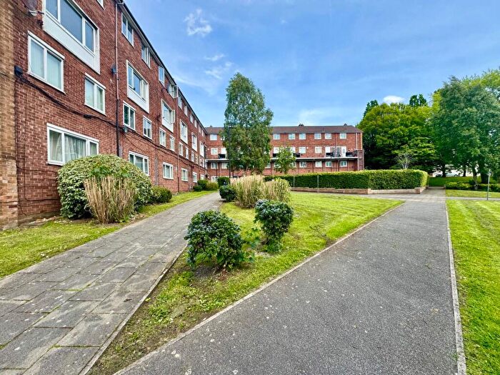2 Bedroom Flat For Sale In Elm House, Prescot, L34