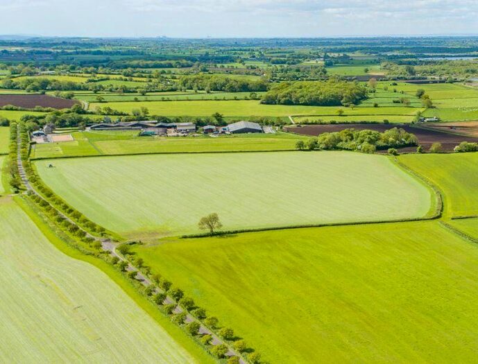 Detached House For Sale In Glastonbury & Street Area, BA16