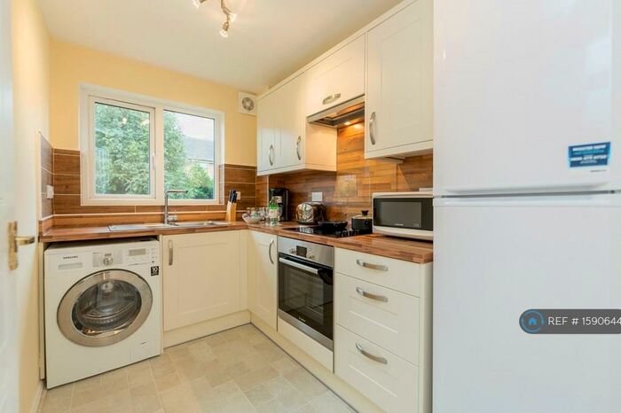 1 Bedroom Flat To Rent In Sheppard Drive, London, SE16