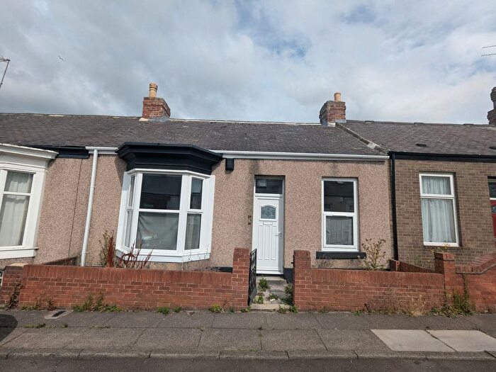 3 Bedroom Cottage To Rent In Rokeby Street, Sunderland, SR4