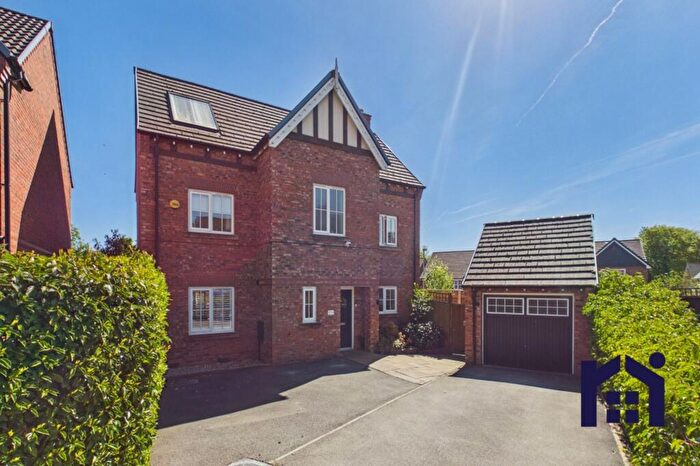 5 Bedroom Detached House For Sale In Shireburne Drive, Chorley, PR7