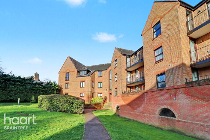 2 Bedroom Apartment To Rent In Chelmsford Road, Dunmow, CM6