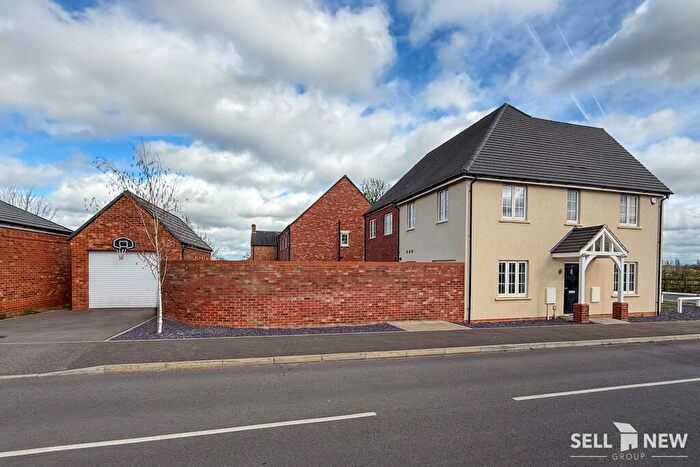 3 Bedroom Semi-Detached House For Sale In **No Chain, Epc Band B, Garage/Driveway** Nightingale Road, Great Barford, Bedford, MK44