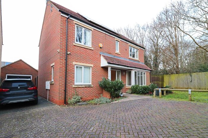 4 Bedroom Detached House To Rent In Crestwood Close, Northampton, NN3