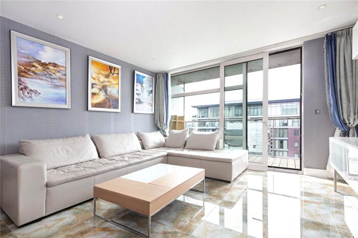 2 Bedroom Apartment For Sale In Howard Building, Queenstown Road, London, SW11