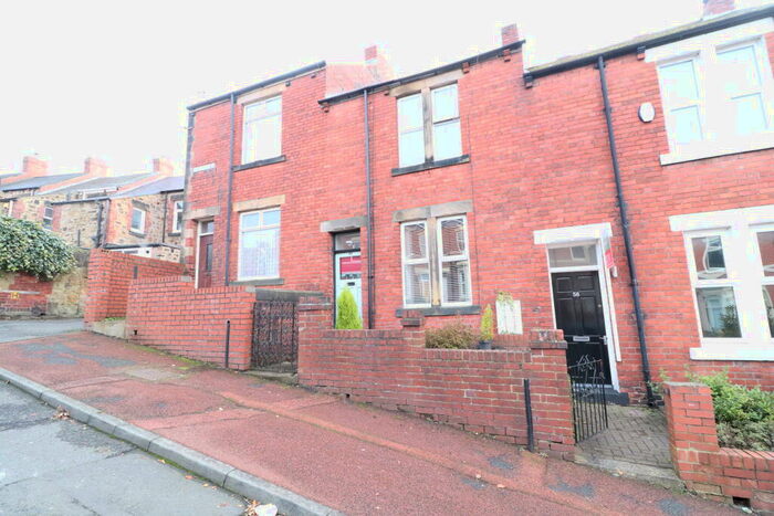 2 Bedroom House To Rent In Dean Street, Low Fell, NE9