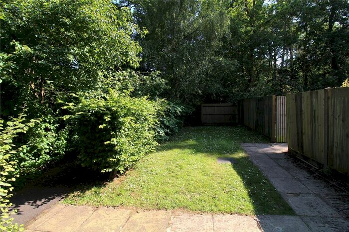 2 Bedroom Flat For Sale In Elvetham Rise, Chineham, Basingstoke, Hampshire, RG24