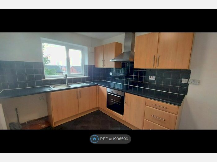 3 Bedroom Flat To Rent In Alderwood Avenue, Liverpool, L24