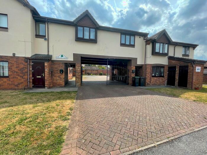 2 Bedroom Flat To Rent In Oakash Court, Nuthall, Nottingham, NG16