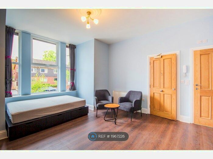 1 Bedroom Flat To Rent In Victoria Crescent, Eccles, Manchester, M30