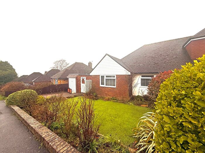 2 Bedroom Detached Bungalow To Rent In Downsview, Heathfield, TN21