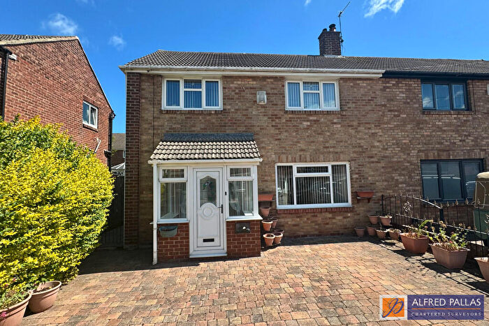 3 Bedroom Semi-Detached House For Sale In Wellands Court, Whitburn, SR6