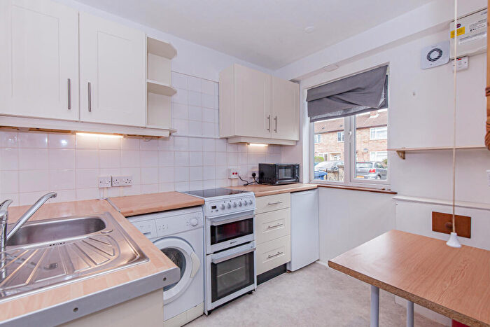 1 Bedroom Apartment To Rent In Fanshawe Place, Oxford, OX4