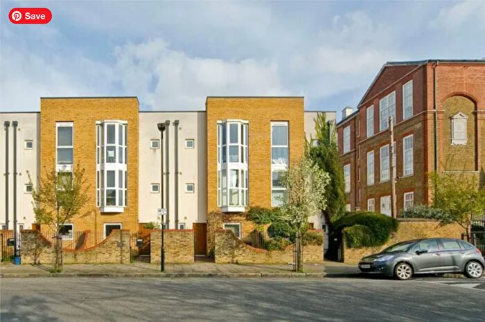 4 Bedroom Flat To Rent In Hertford Road, London, N1