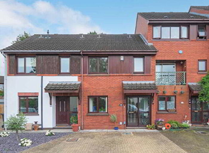 3 Bedroom TownHouse For Sale In Upper Malone Park, Belfast, BT9