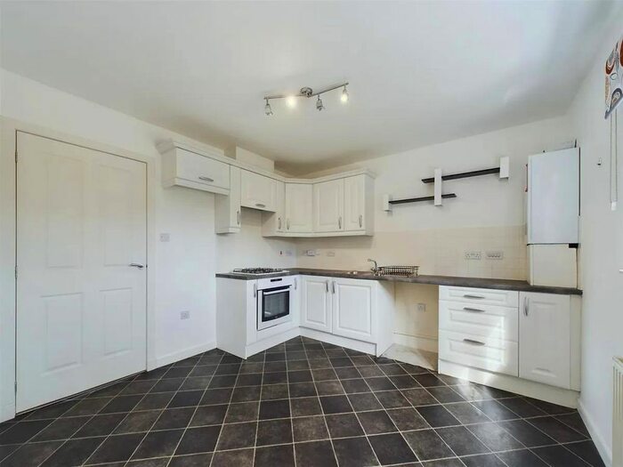2 Bedroom Flat To Rent In St. Andrews Road, Carshalton, SM5