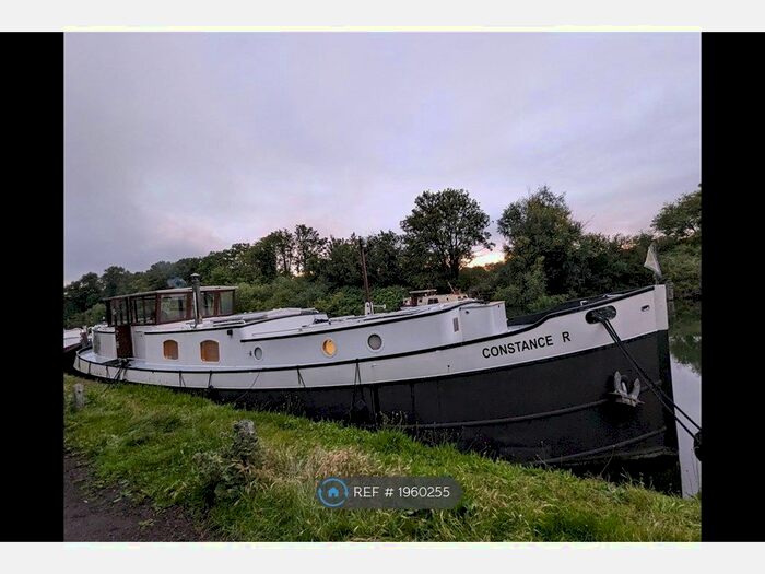 2 Bedroom Houseboat To Rent In Constance, Abingdon-On-Thames, OX14