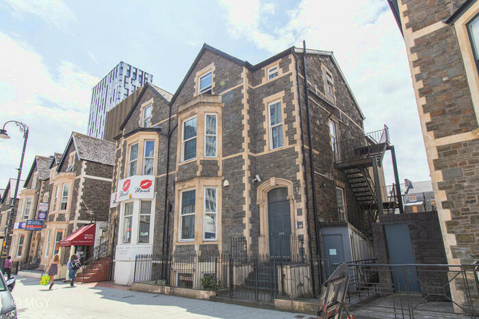 2 Bedroom Apartment To Rent In Churchill Way, Cardiff, CF10