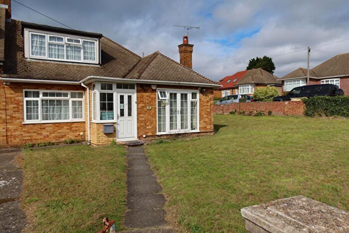 3 Bedroom Semi-Detached House To Rent In Dobson Road, Gravesend, Kent, DA12