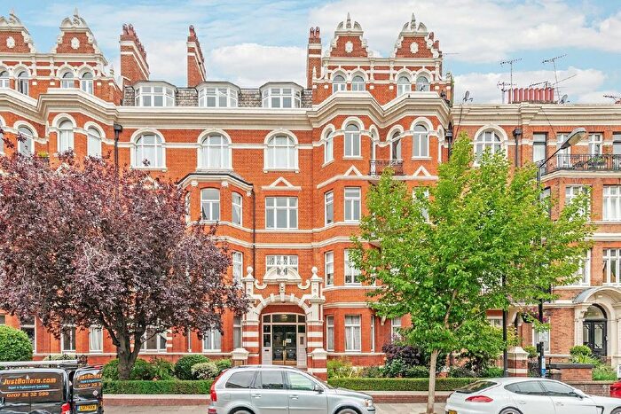 4 Bedroom Flat For Sale In St Mary's Terrace, Little Venice, London, W2