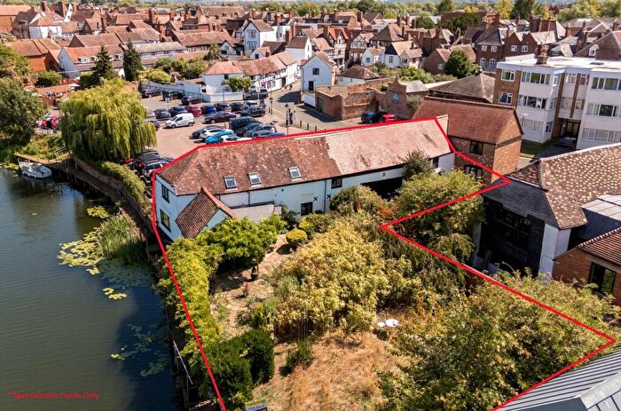 3 Bedroom Semi-Detached House For Sale In St. Marys Lane, Tewkesbury, Gloucestershire, GL20