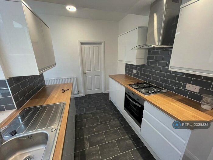 2 Bedroom Flat To Rent In Birchington Avenue, South Shields, NE33