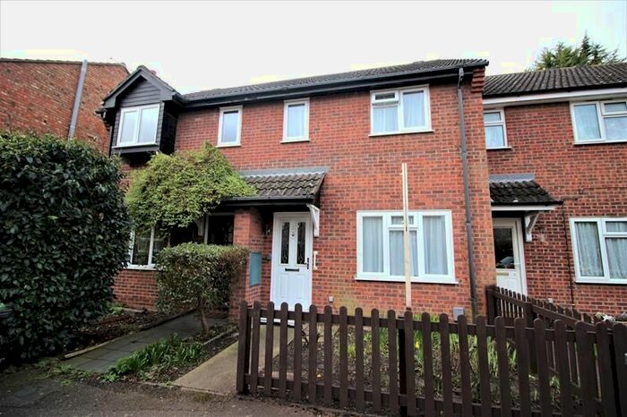 3 Bedroom Terraced House To Rent In Fontwell Close, Bedford, MK40