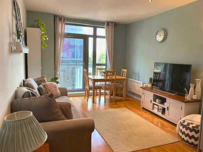 2 Bedroom Apartment To Rent In Roberts Wharf, East Street, Leeds, LS9