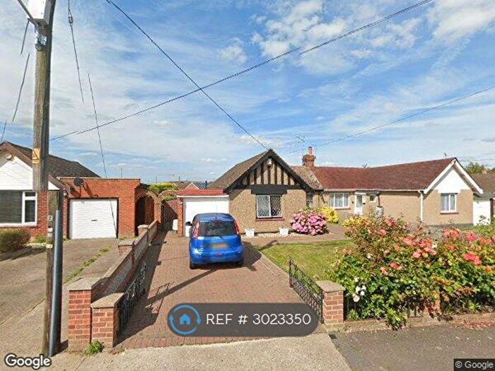 3 Bedroom Bungalow To Rent In Essex Close, Canvey Island, SS8
