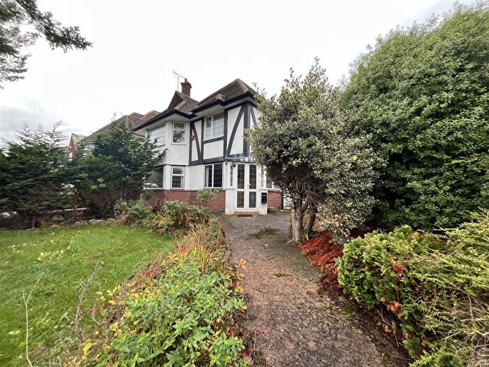 3 Bedroom House For Sale In Vicarage Avenue, Llandudno, LL30