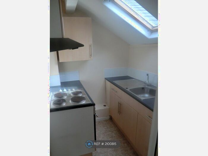 Studio To Rent In Great Clowes Street, Salford, M7