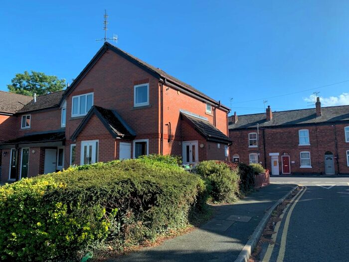 2 Bedroom Apartment To Rent In Tynedale Close; Macclesfield., SK11
