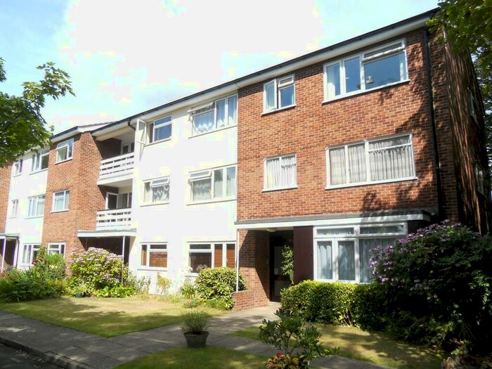 Studio To Rent In Athelney Court, Grove Road, Bournemouth, BH1