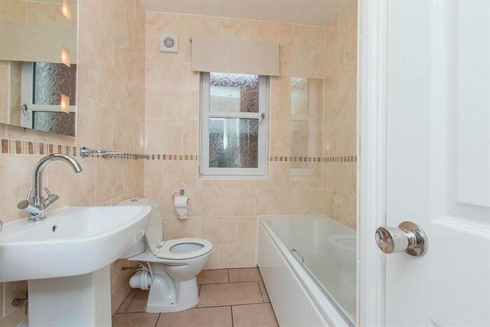 1 Bedroom Property To Rent In Heavitree Road, Exeter, EX1