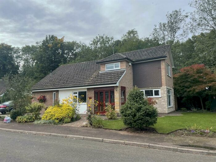 3 Bedroom Detached House For Sale In Angus Close, Thurnby, LE7