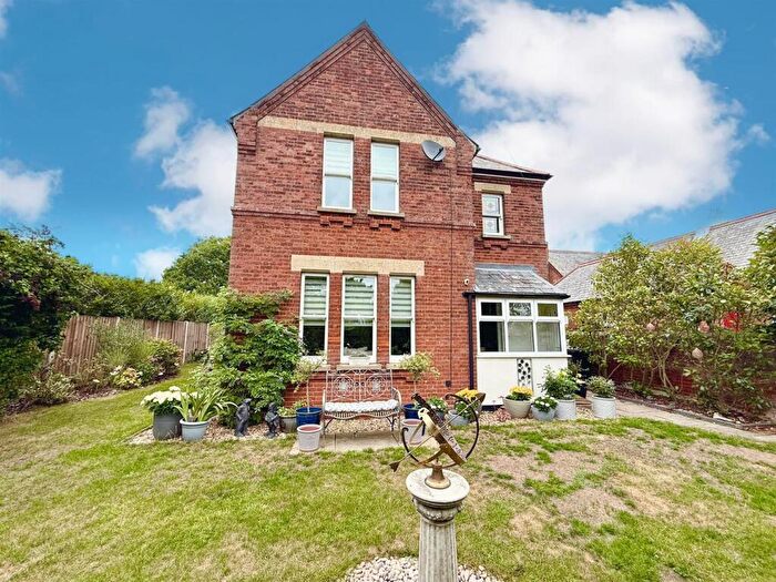 3 Bedroom Detached House For Sale In School Road, Potter Heigham, NR29