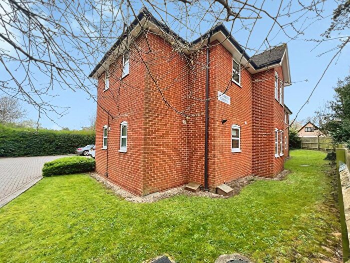 2 Bedroom Flat To Rent In Larkspur Gardens, Basingstoke, RG21