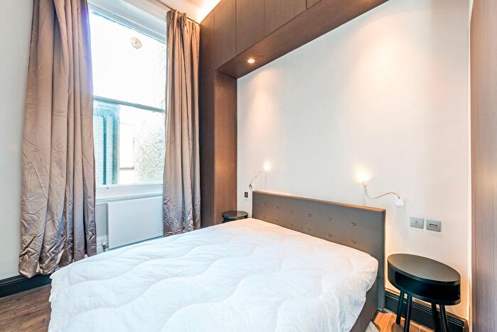 2 Bedroom Flat To Rent In Bramham Gardens, London, SW5