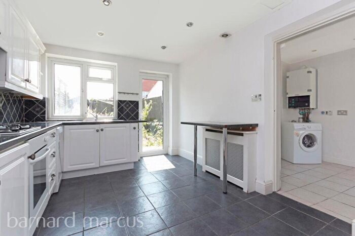 2 Bedroom House To Rent In Fountain Road, Thornton Heath, CR7